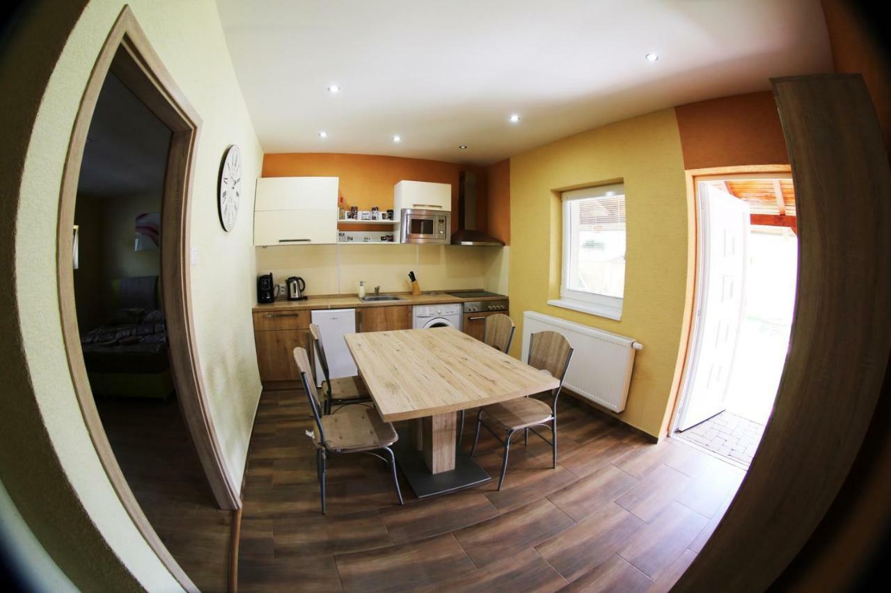 Apartmány Dimitra Štúrovo Exterior foto